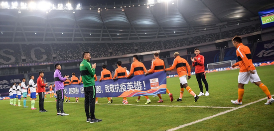  斯图加特新星爆发，单场制造三球惊艳  